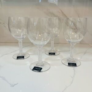 NWT / NWB Mikasa Elegant Crystal Stem Wine Glasses (4 glasses)
